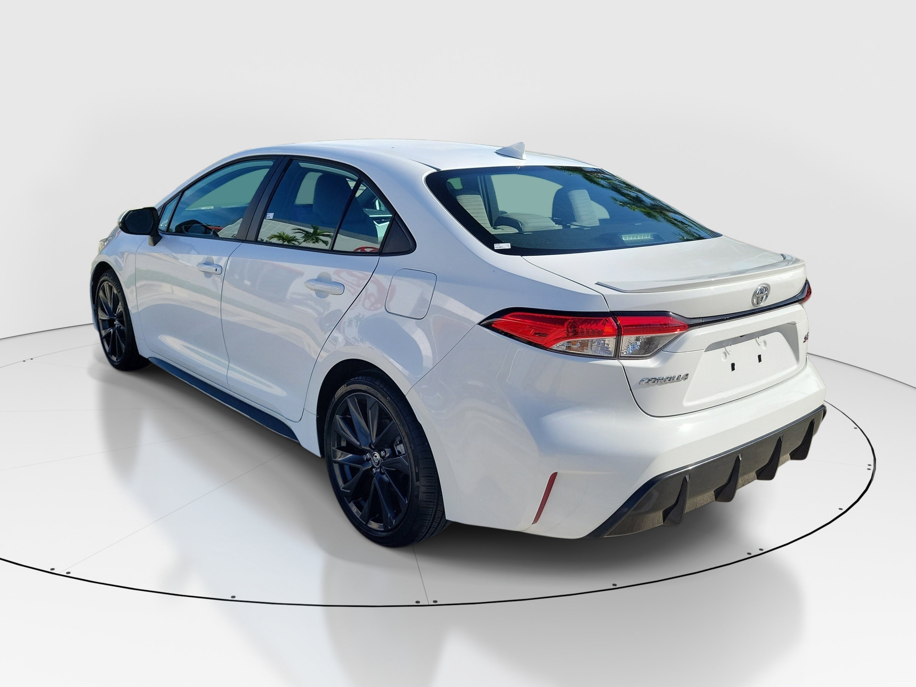 Certified 2023 Toyota Corolla SE FWD image 5