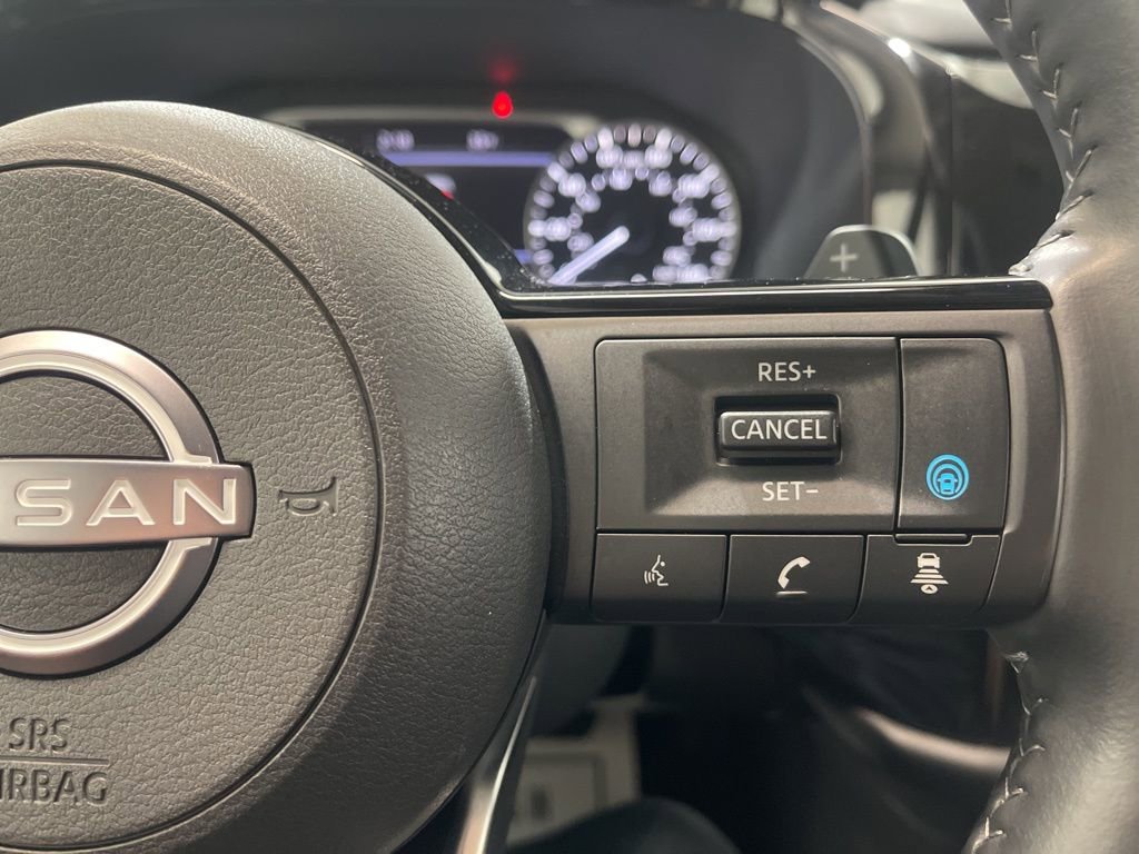 Used 2025 Nissan Pathfinder SL image 23