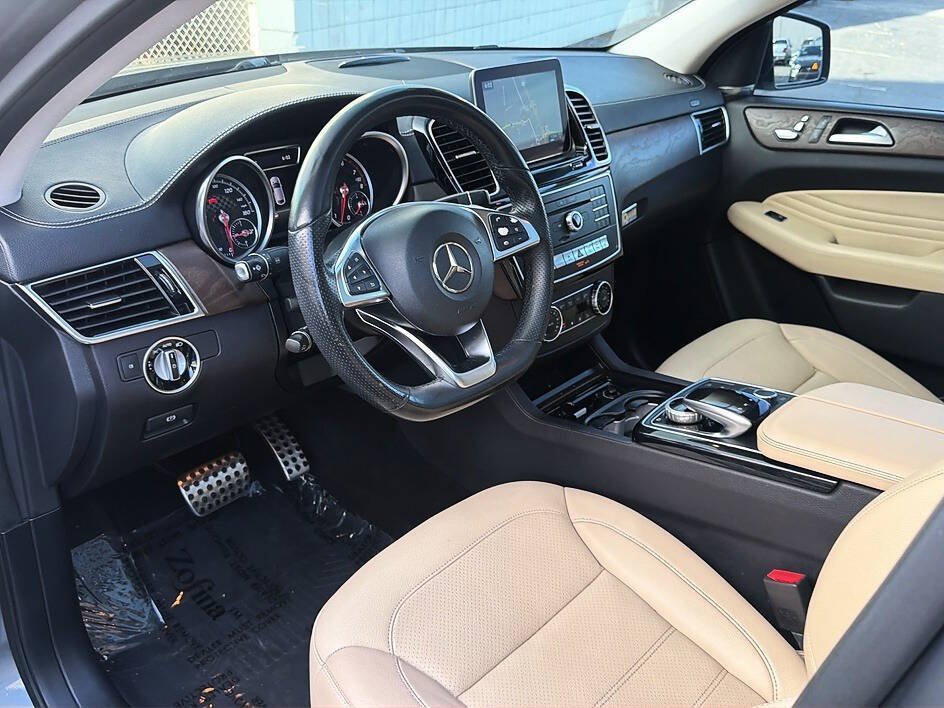 Used 2017 Mercedes-Benz GLE 43 AMG 4MATIC Coupe w/ Premium 3 Package image 5