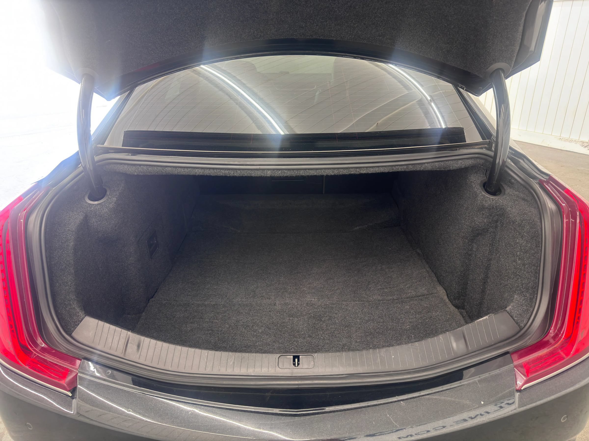 Used 2019 Cadillac XTS Luxury FWD image 13