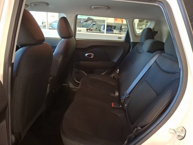 Used 2015 Kia Soul FWD image 12