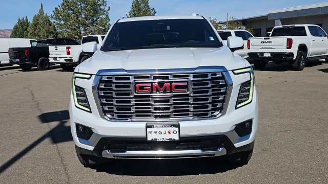 New 2026 GMC Yukon XL Denali w/ Sun & Power Step Package AWD/4WD image 3