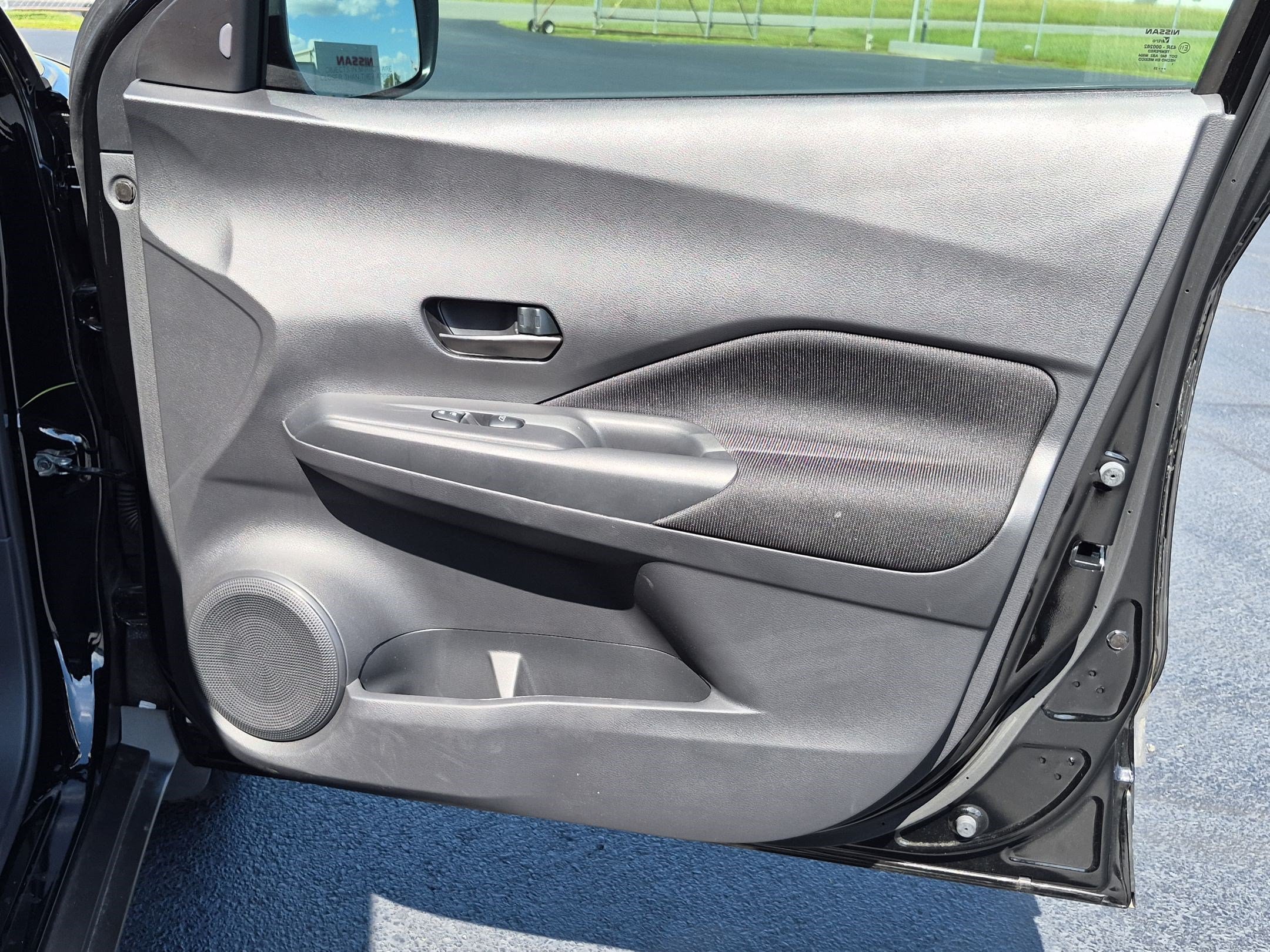 Used 2025 Nissan Kicks Play S FWD image 32