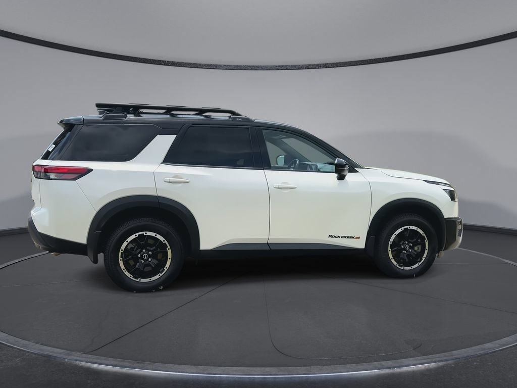 Used 2023 Nissan Pathfinder Rock Creek AWD/4WD image 9