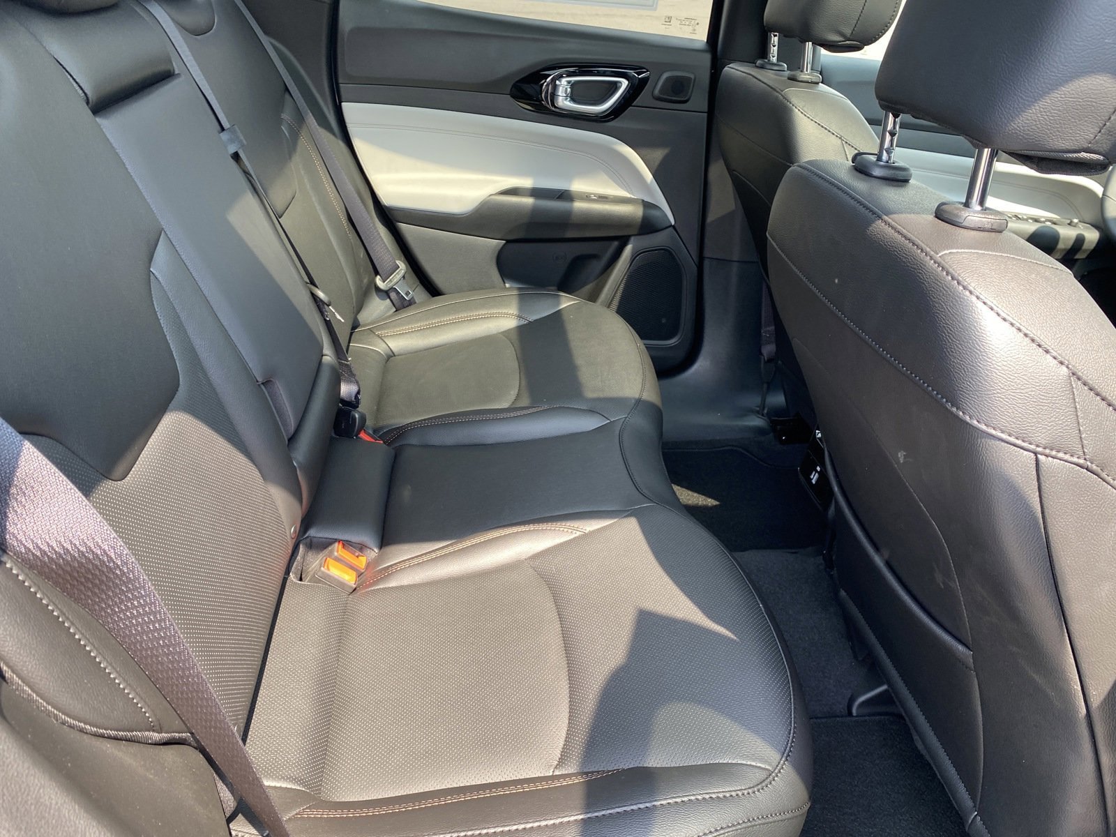 New 2024 Jeep Compass Limited w/ Elite Group AWD/4WD image 16