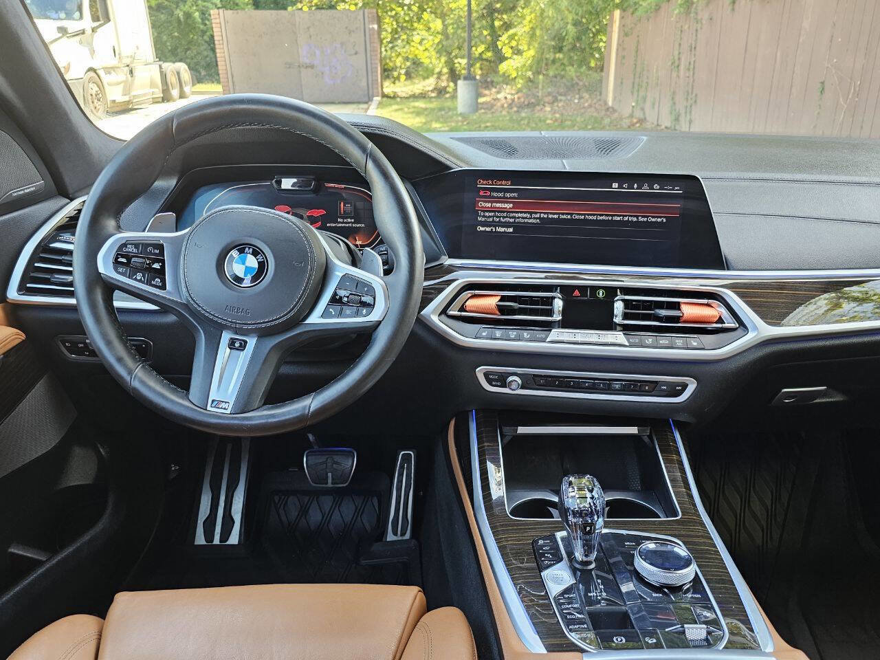 Used 2019 BMW X7 xDrive50i w/ M Sport Package AWD/4WD image 11
