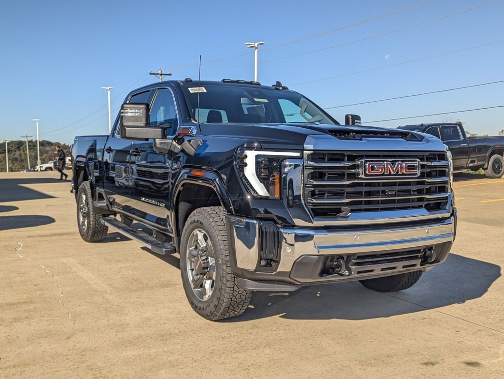 New 2026 GMC Sierra 2500 SLE w/ SLE Value Package; image 5