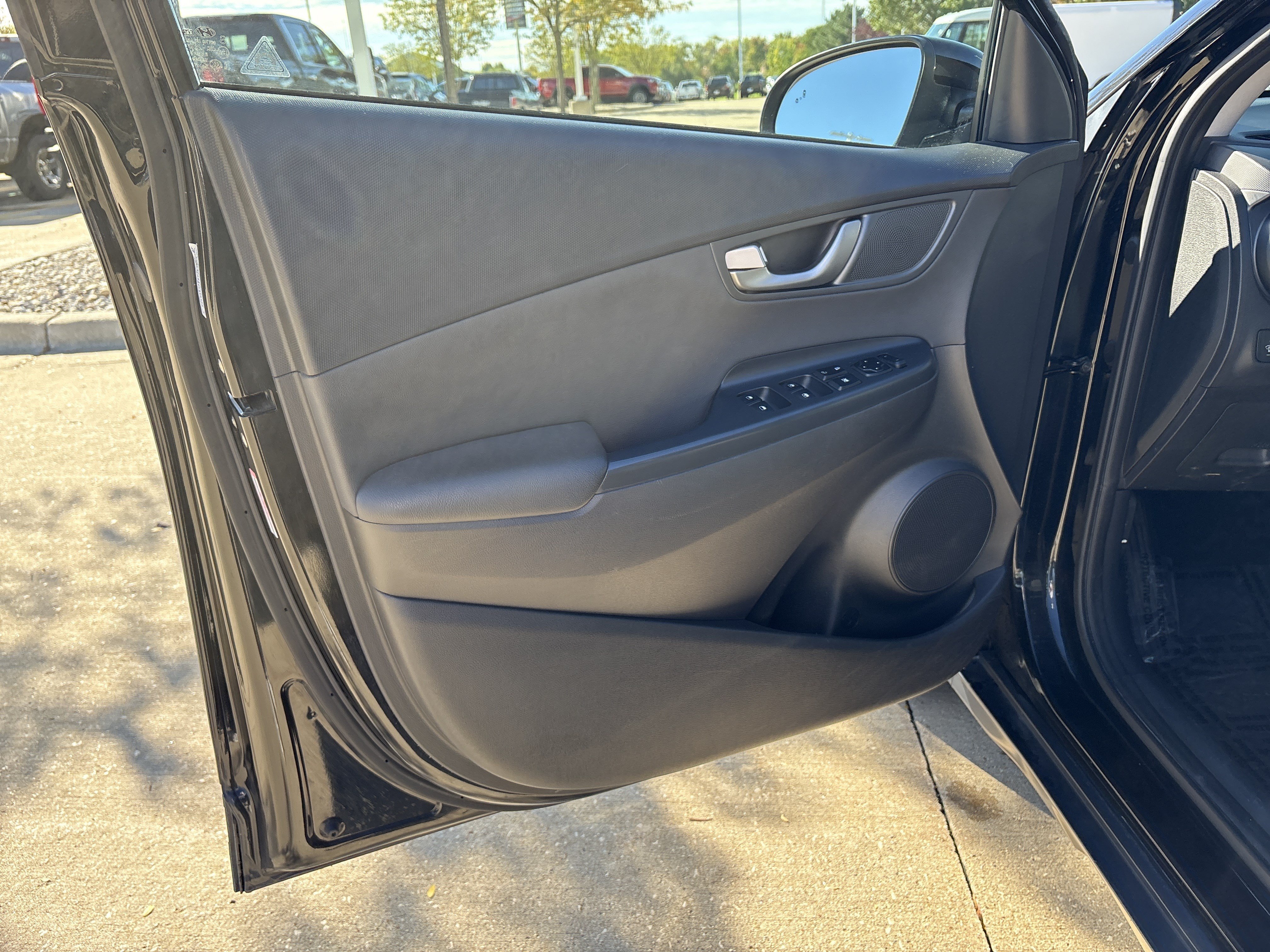 Used 2018 Hyundai Kona Limited AWD/4WD image 10
