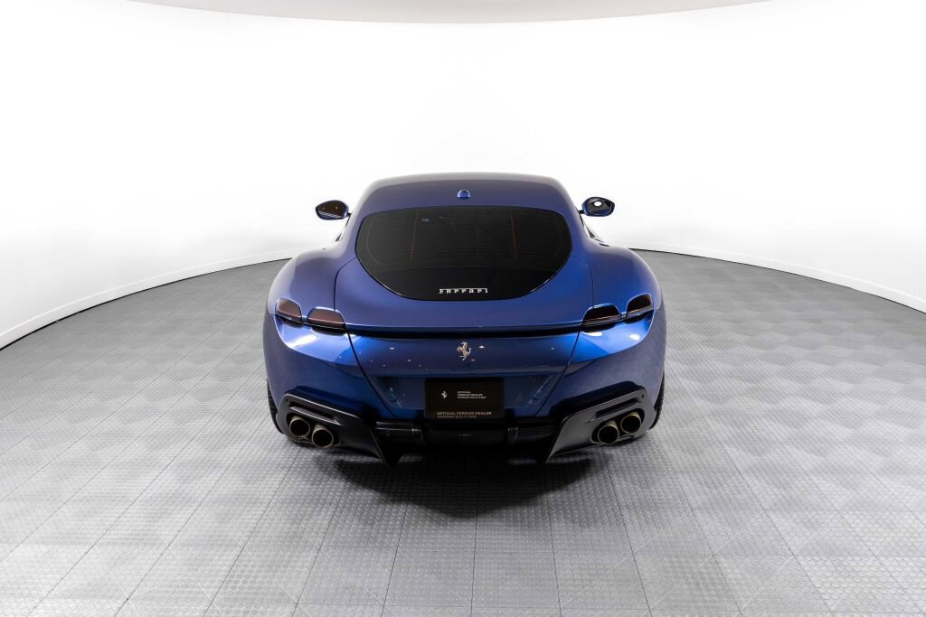 Certified 2021 Ferrari Roma image 5