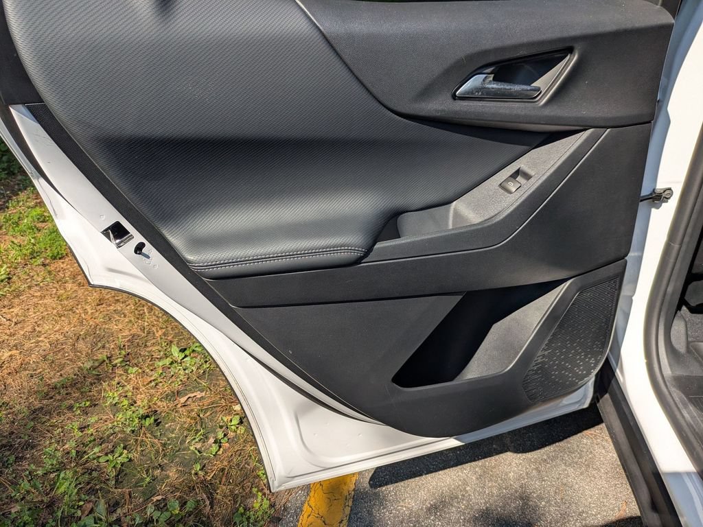 New 2026 Chevrolet Equinox LT w/ Safety and Technology Package FWD image 25