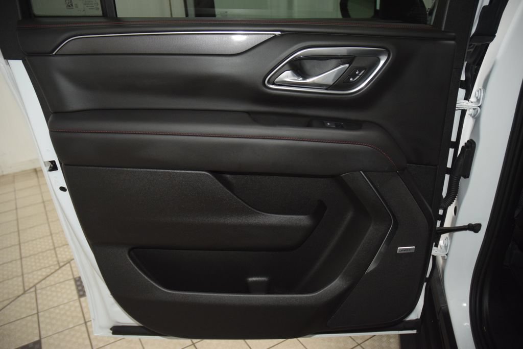 Used 2024 Chevrolet Suburban RST w/ Luxury Package AWD/4WD image 45
