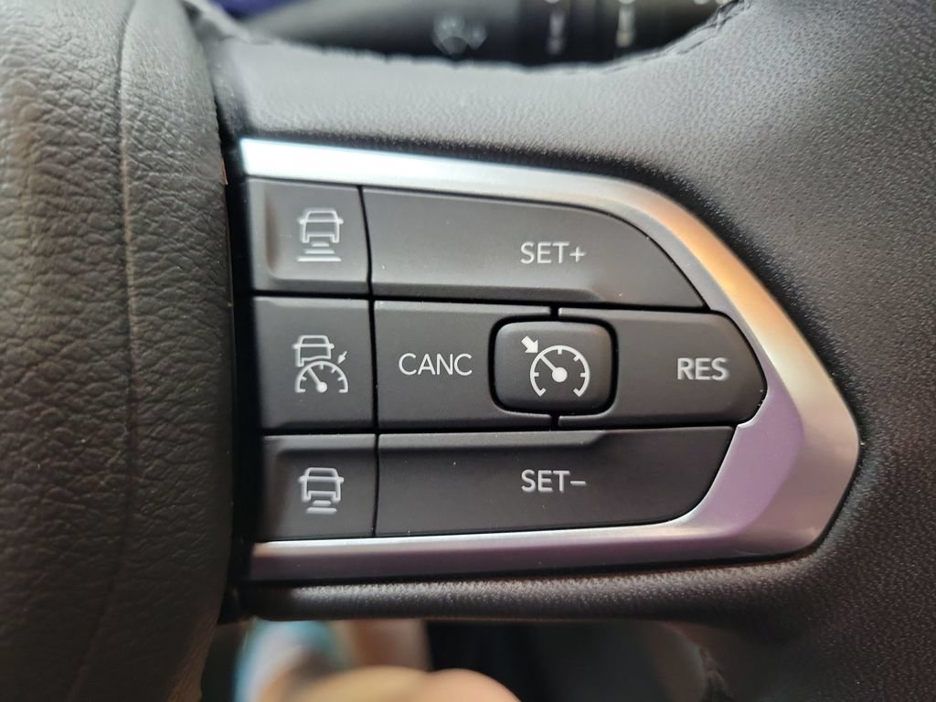 Certified 2024 Jeep Compass Limited w/ Elite Group AWD/4WD image 33