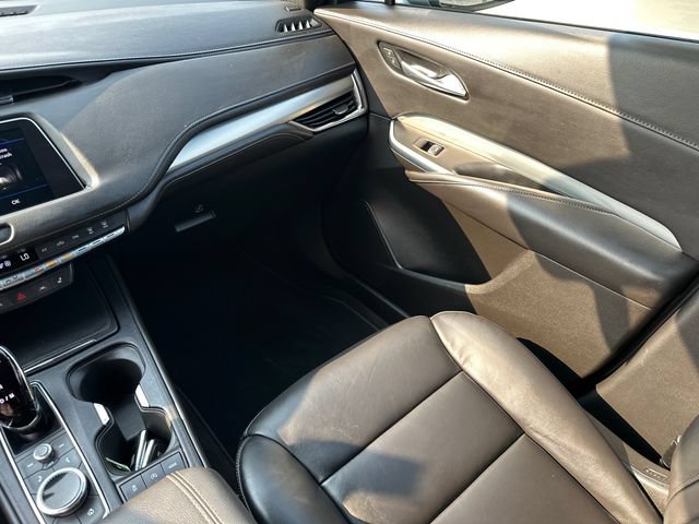 Used 2023 Cadillac XT4 Premium Luxury AWD/4WD image 21