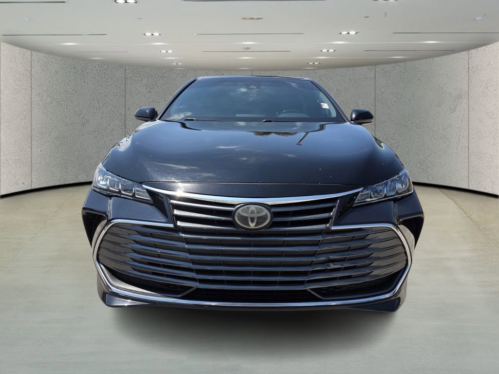 Used 2021 Toyota Avalon XLE w/ Moonroof Package image 8