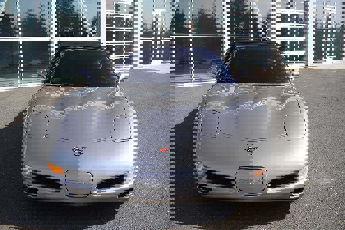 Used 1999 Chevrolet Corvette Convertible w/ Memory Pkg image 28