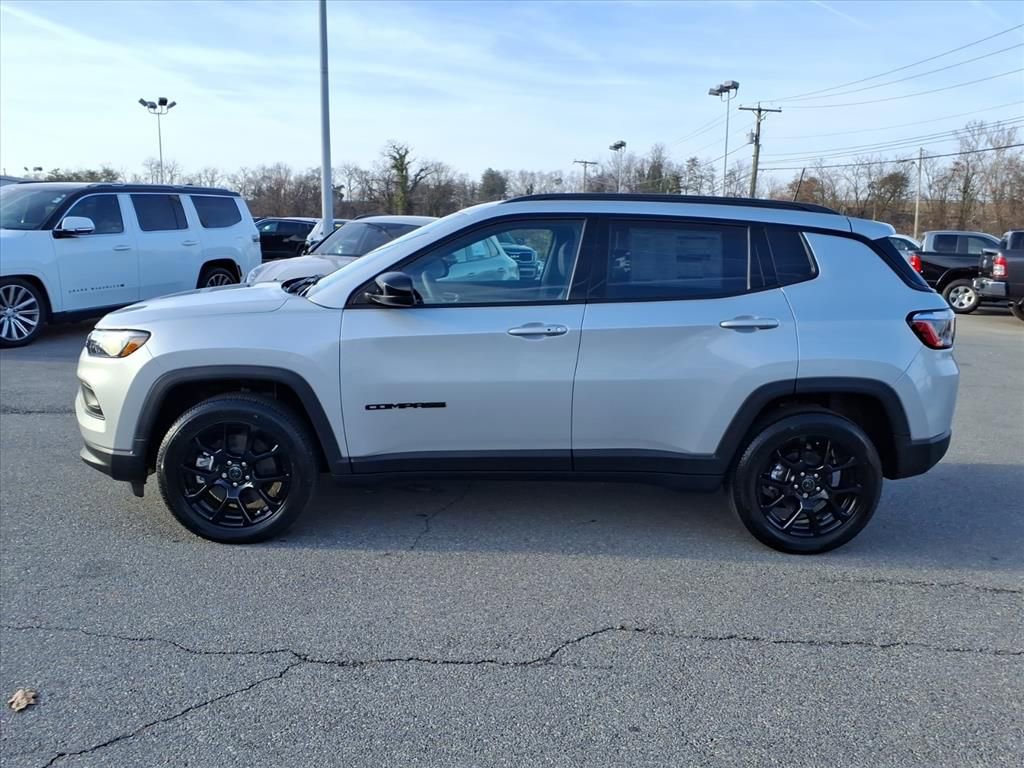 New 2026 Jeep Compass Latitude image 7
