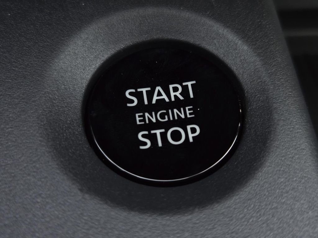 New 2026 Nissan Sentra SR w/ Floor Mat Package FWD image 25