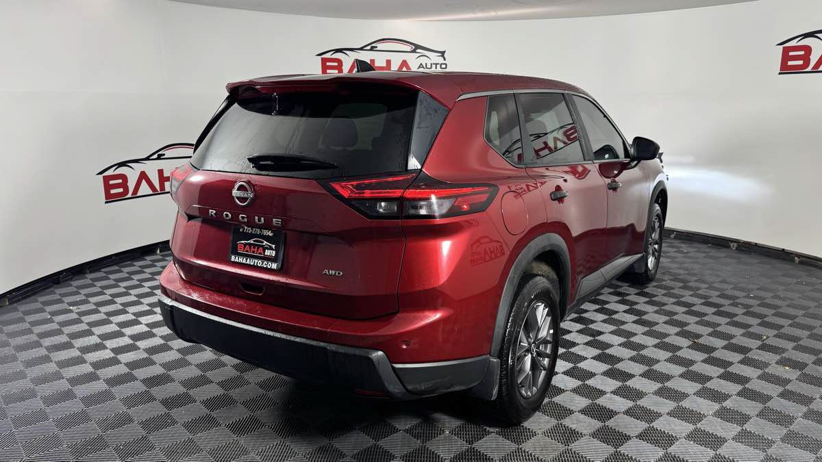 Used 2025 Nissan Rogue S AWD/4WD image 6