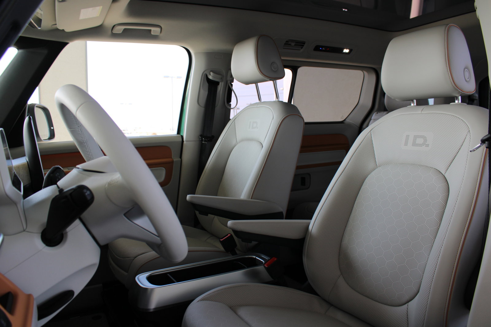 New 2025 Volkswagen ID. Buzz 1st Edition image 9