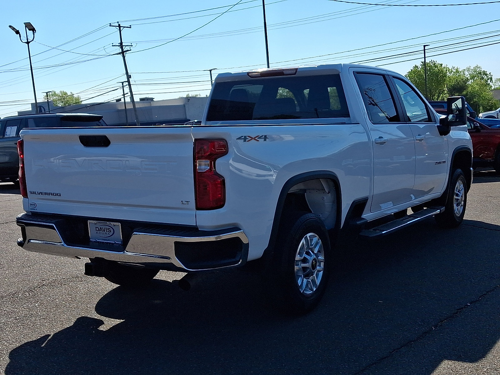 Used 2025 Chevrolet Silverado 2500 LT w/ Convenience Package AWD/4WD image 4