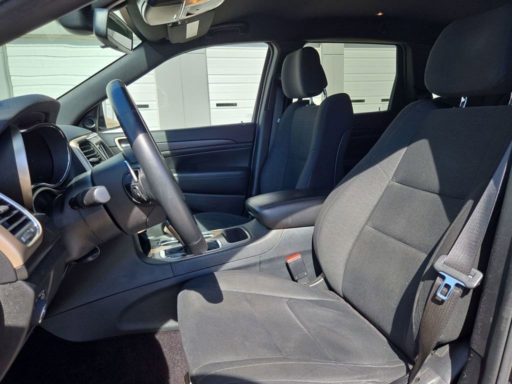 Used 2016 Jeep Grand Cherokee Laredo image 15