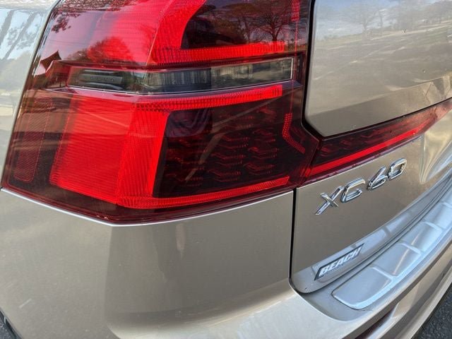 New 2026 Volvo XC60 B5 Plus w/ Protection Package Premier AWD/4WD image 14