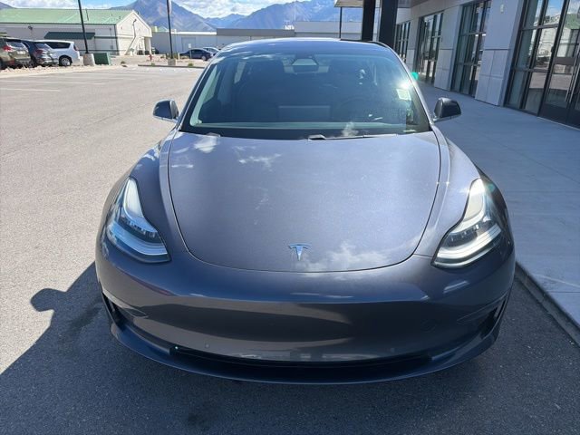 Used 2018 Tesla Model 3 Mid Range RWD image 2
