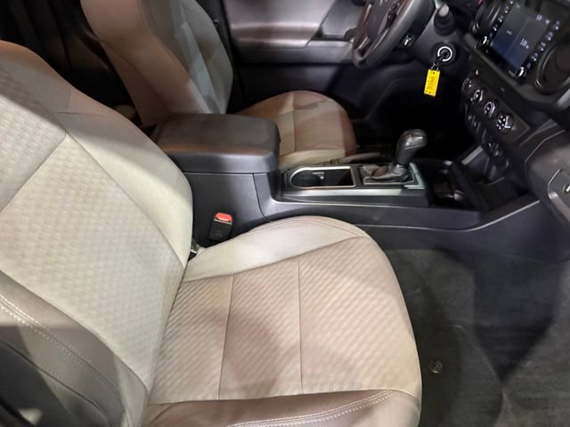 Used 2020 Toyota Tacoma SR w/ SR Convenience Package AWD/4WD image 25