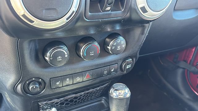 Used 2013 Jeep Wrangler Unlimited Sahara w/ Dual Top Group image 13