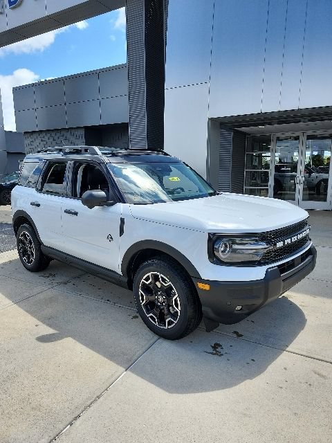 New 2026 Ford Bronco Sport Outer Banks w/ Outer Banks Tech Package+ AWD/4WD image 2