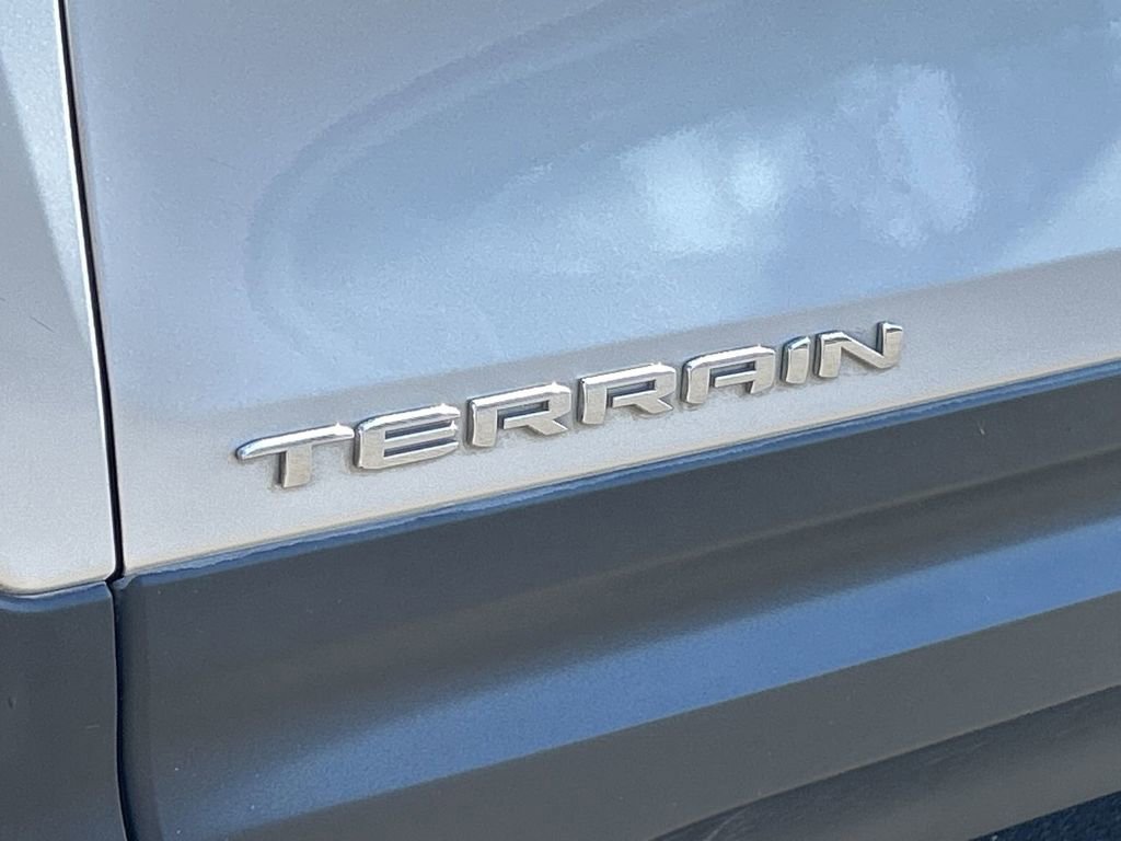 Used 2022 GMC Terrain SLE FWD image 32
