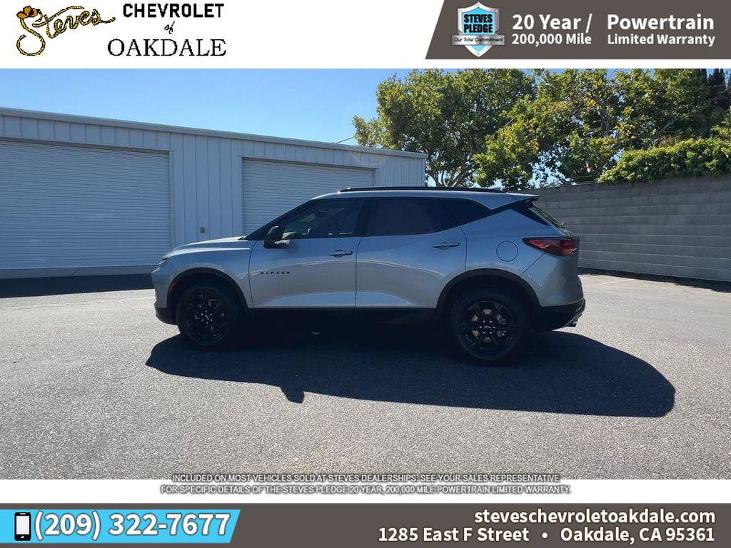 Used 2023 Chevrolet Blazer LT w/ Midnight/Sport Edition FWD image 8