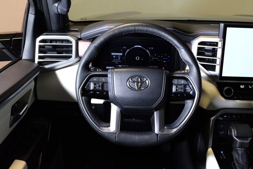 Used 2023 Toyota Sequoia Capstone AWD/4WD image 15