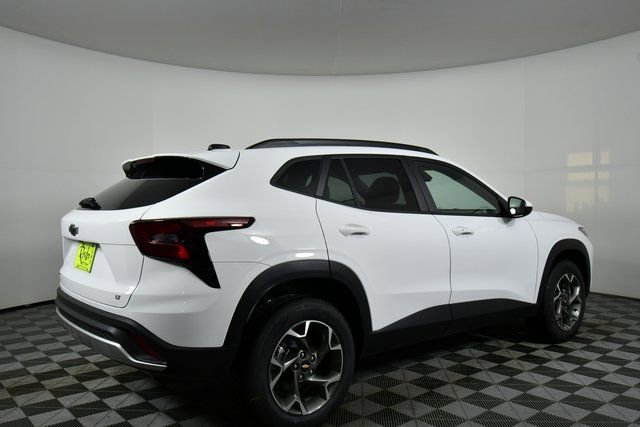 New 2026 Chevrolet Trax LT w/ Driver Confidence Package image 10