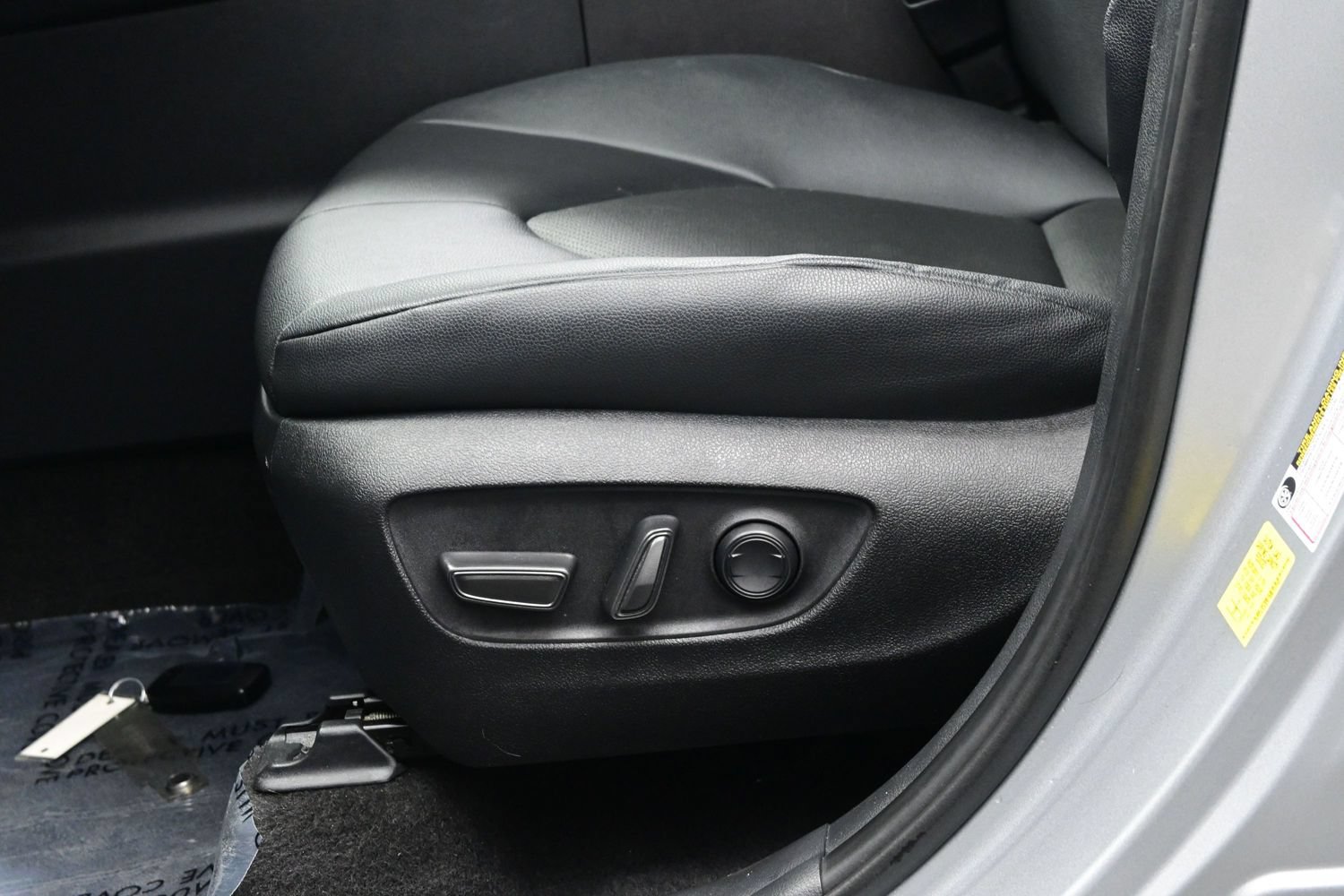 Used 2025 Toyota Grand Highlander FWD image 11