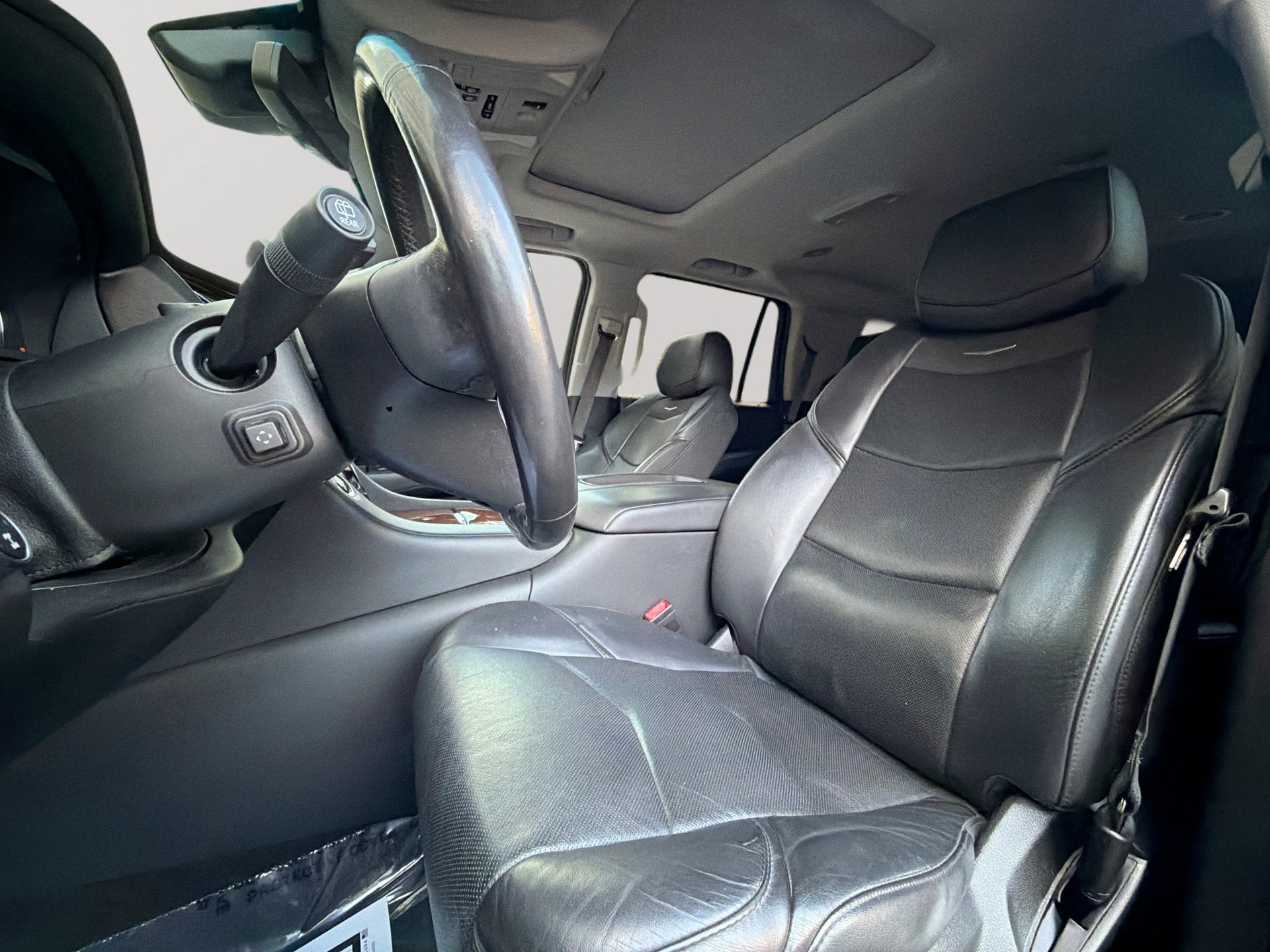 Used 2020 Cadillac Escalade Luxury AWD/4WD image 13