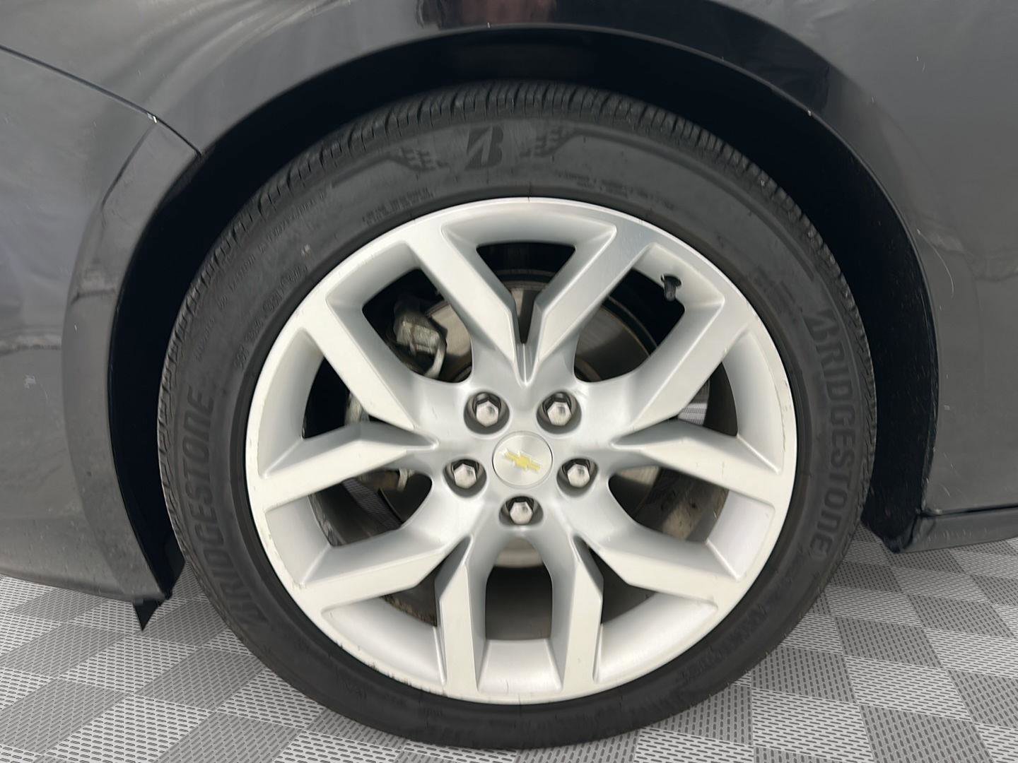 Used 2016 Chevrolet Impala LTZ FWD image 31