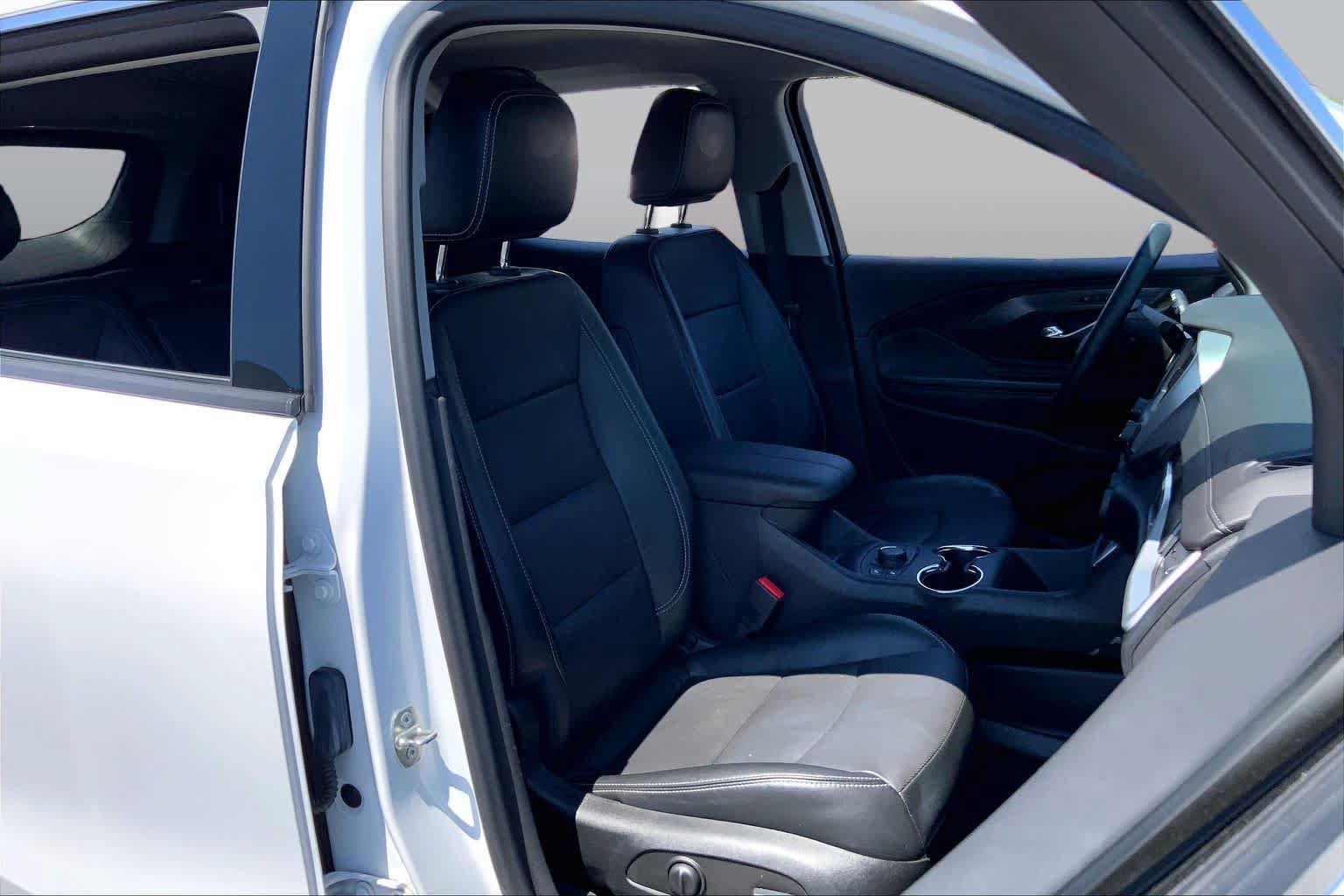 Certified 2023 GMC Terrain SLT AWD/4WD image 8