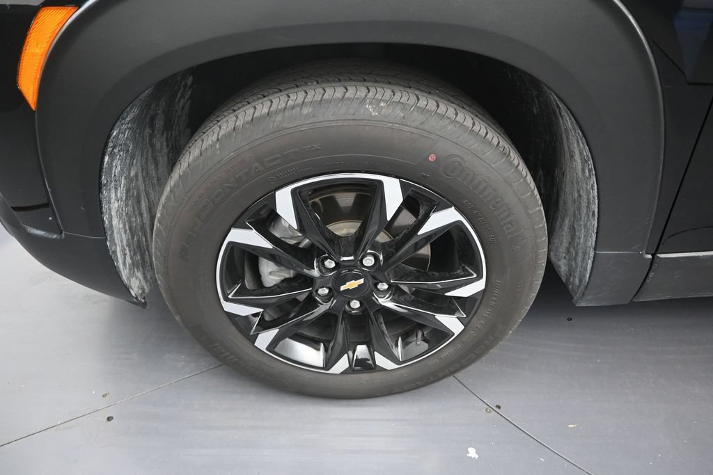 Used 2023 Chevrolet TrailBlazer LT FWD image 9