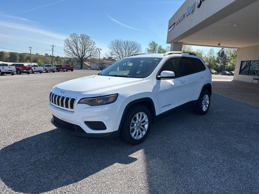 Used 2021 Jeep Cherokee Latitude FWD image 3