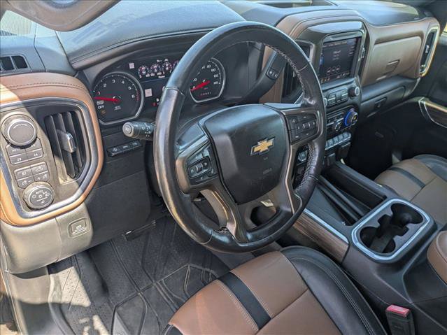 Used 2019 Chevrolet Silverado 1500 High Country w/ Technology Package AWD/4WD image 9