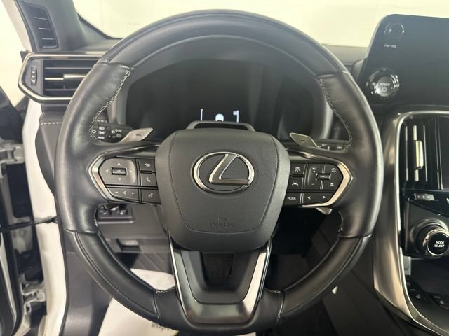 Used 2025 Lexus LX 700h Luxury w/ Appearance Package AWD/4WD image 15