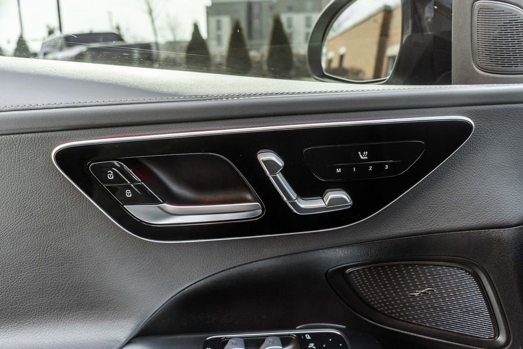 Used 2023 Mercedes-Benz C 300 4MATIC Sedan image 16
