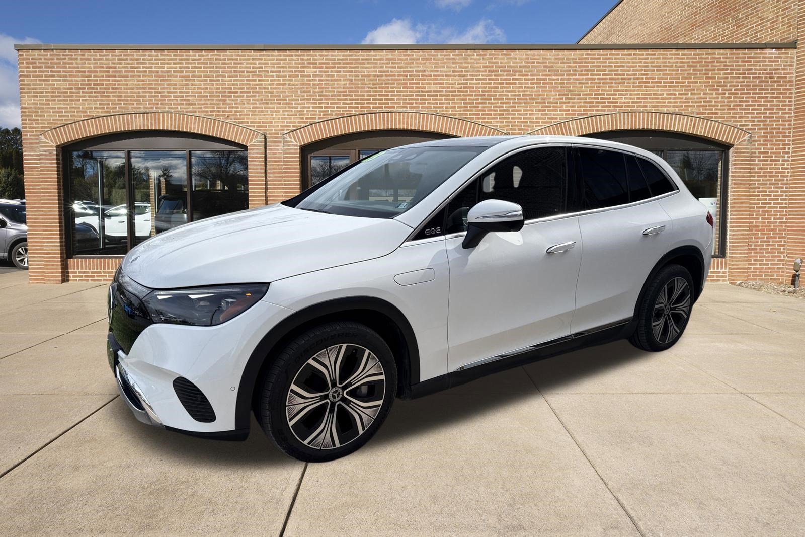 Used 2023 Mercedes-Benz EQE 350+ 4MATIC SUV image 8