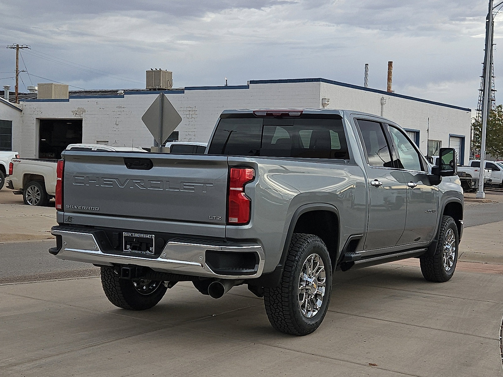 New 2026 Chevrolet Silverado 2500 LTZ w/ LTZ Premium Package AWD/4WD image 4