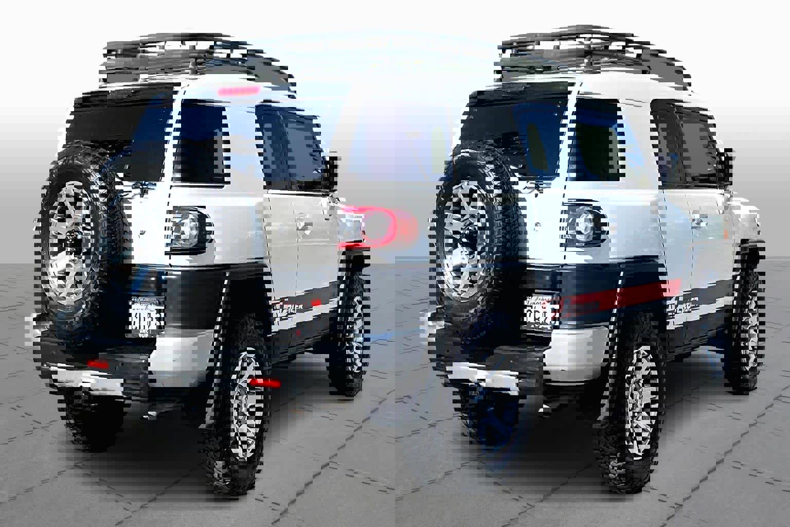 Used 2014 Toyota FJ Cruiser 4WD w/ Upgrade Package image 12