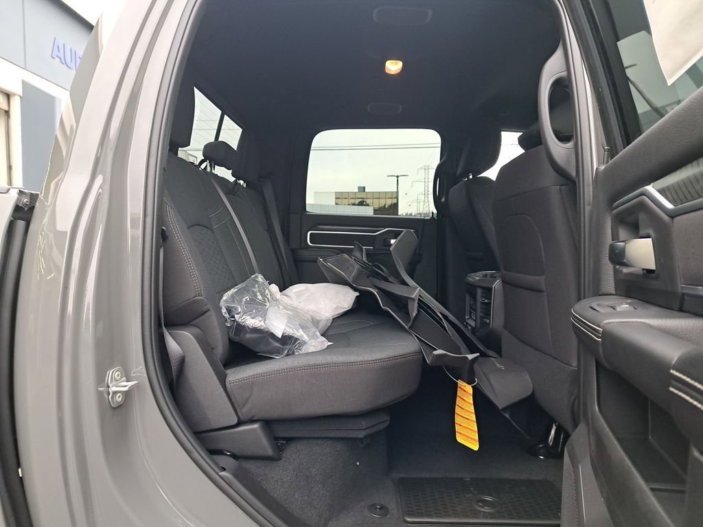 New 2026 RAM 2500 Big Horn AWD/4WD image 16