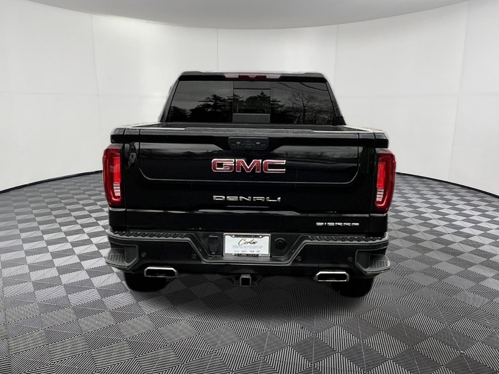 Used 2023 GMC Sierra 1500 Denali w/ Denali Carbonpro Edition AWD/4WD image 5