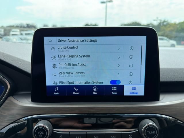 Used 2020 Ford Escape Titanium AWD/4WD image 29