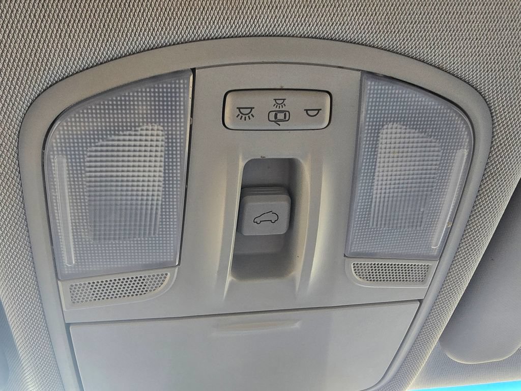 Used 2020 Hyundai Kona Limited FWD image 32